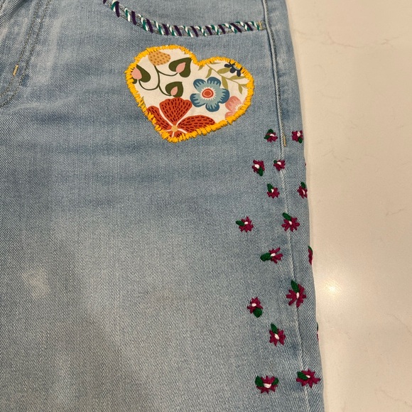 Old Navy Embroidered Light Blue Jean Shorts - Picture 4 of 14